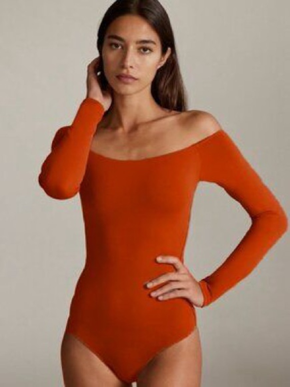 Aritzia | Babaton Original Contour Off the Shoulder Bodysuit